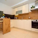 Stozak, Private Heated Pool, Cinema And Sauna, 7 Km From Βίλα