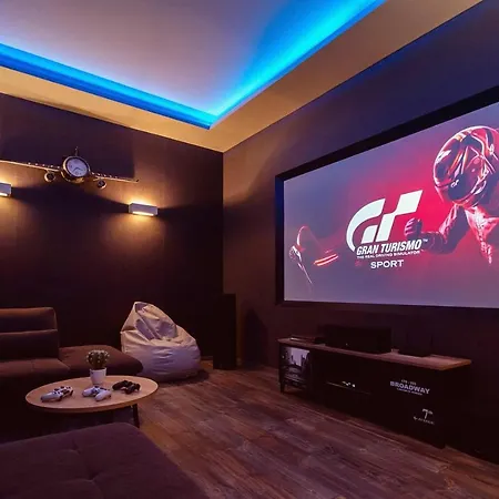 Βίλα Stozak, Private Heated Pool, Cinema And Sauna, 7 Km From