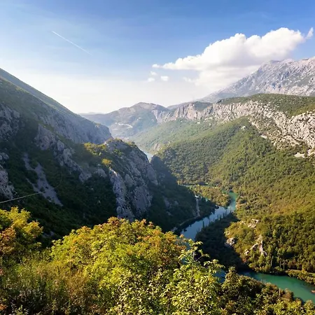 Vila Stozak, Private Heated Pool, Cinema And Sauna, 7 Km From Tugare